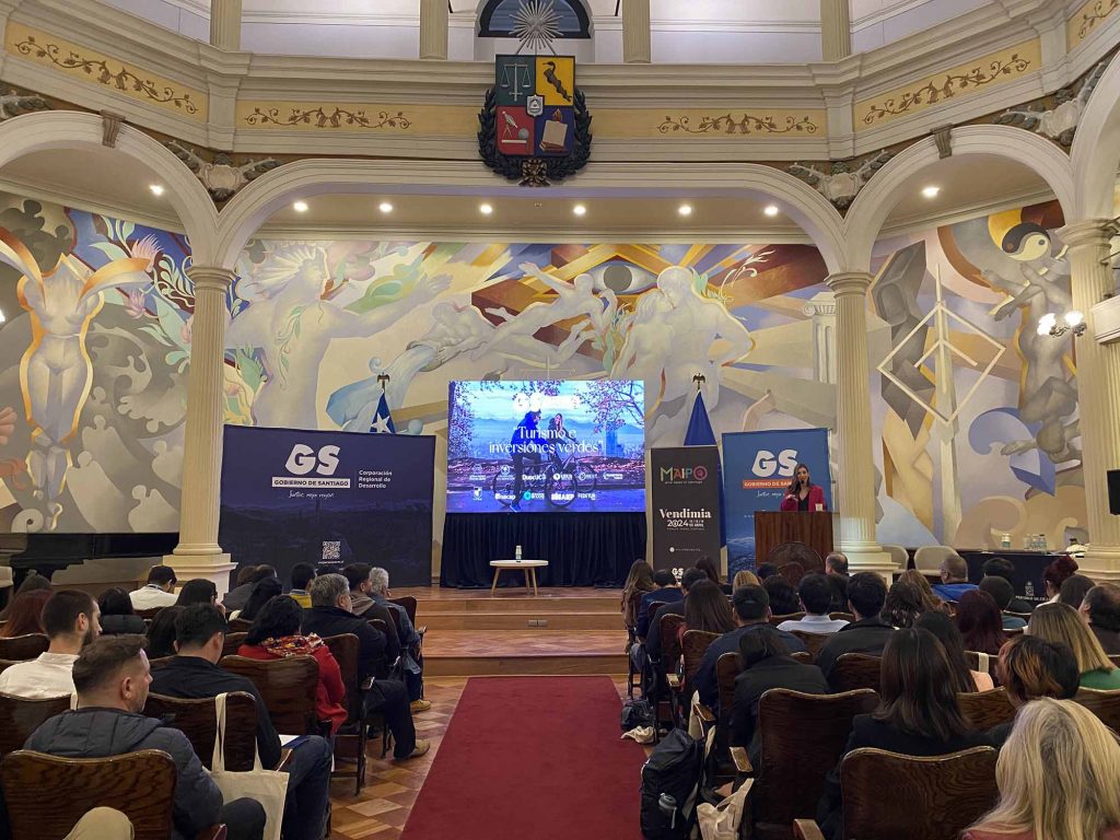 Carrera de Turismo Sustentable de ARCOS participa en evento del día mundial del turismo