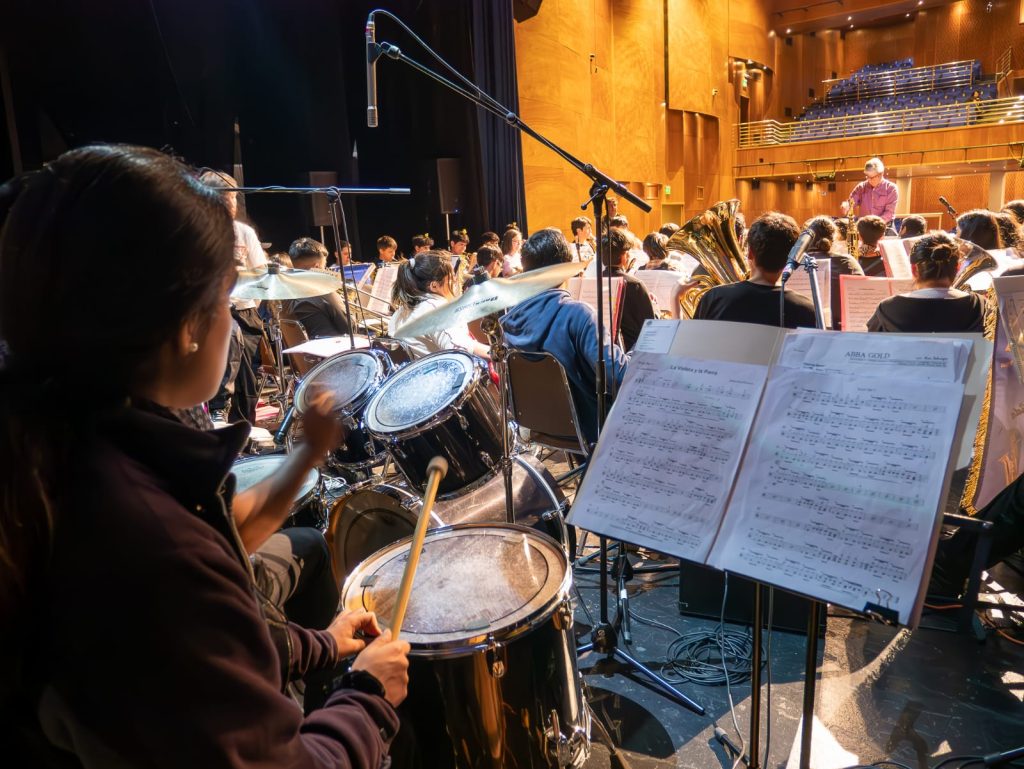 Santiago Cerda en el IV Encuentro de Bandas Estudiantiles Corfobae Chile en Ñuble.