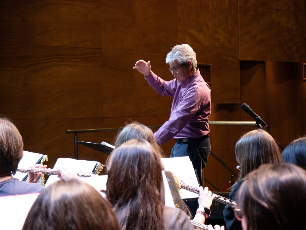 Santiago Cerda en el IV Encuentro de Bandas Estudiantiles Corfobae Chile en Ñuble.