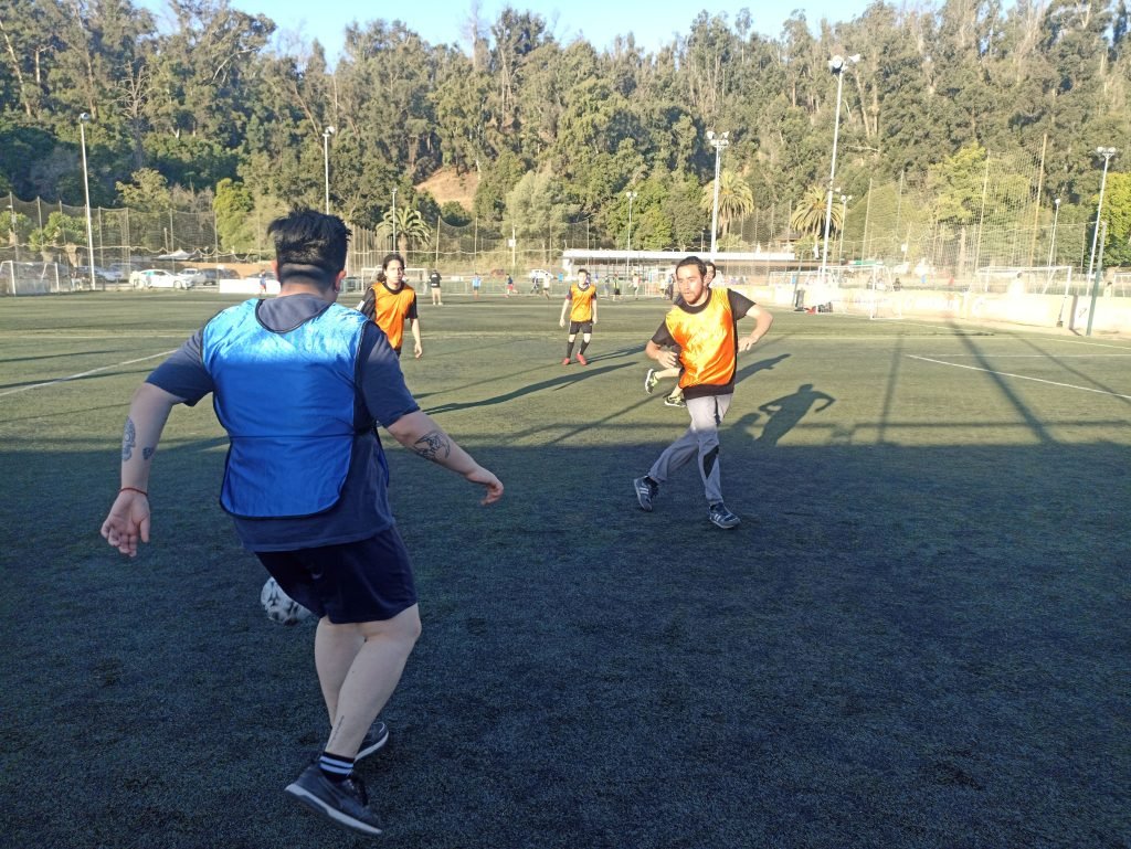 Los/as estudiantes jugan los últimos partidos del Campeonato de Futbolito de I.P. ARCOS en la región de Valparaíso 