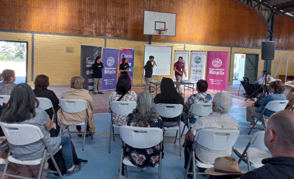 Estudiantes de Turismo Sustentable ARCOS durante actividad realizada en Melipilla