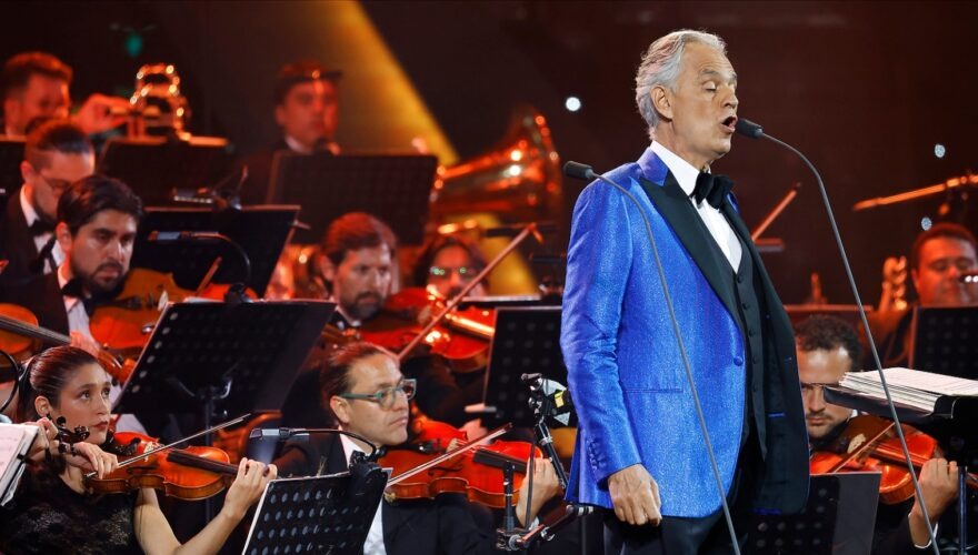 Andrea Bocelli en su presentación en el Festival Viña 2024