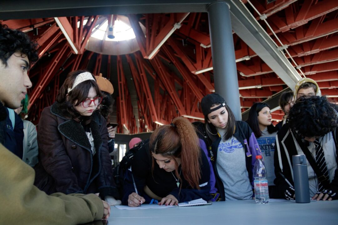 ARCOS PUERTAS ABIERTAS INVITÓ A LICEO ARTÍSTICO GUILLERMO GRONEMEYER A CAMPUS VALPARAÍSO