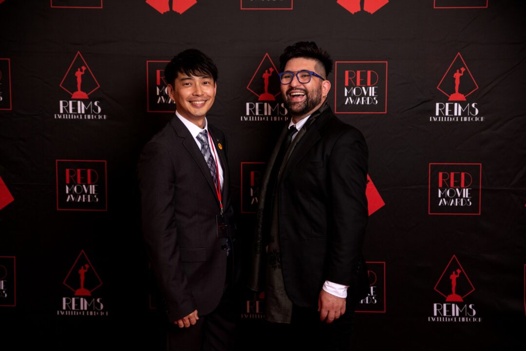 Masataka Ishizaki junto a Ignacio Ruiz, docente de ARCOS, en RED Movie Awards, festival de cine
