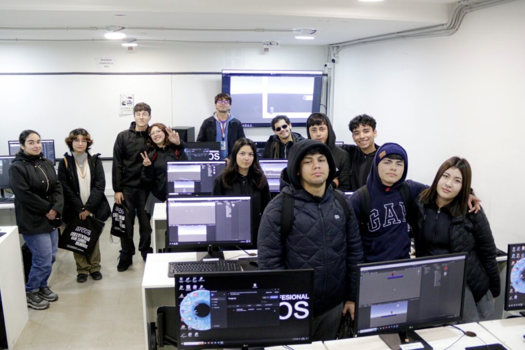 ARCOS PUERTAS ABIERTAS - CON MÚSICA Y TALLERES CREATIVOS, ESTUDIANTES SECUNDARIOS DISFRUTARON VISITA A ARCOS VALPARAÍSO
