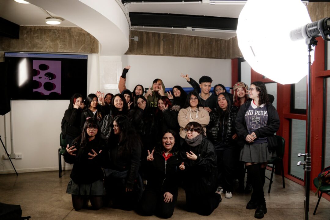ARCOS PUERTAS ABIERTAS - CON MÚSICA Y TALLERES CREATIVOS, ESTUDIANTES SECUNDARIOS DISFRUTARON VISITA A ARCOS VALPARAÍSO