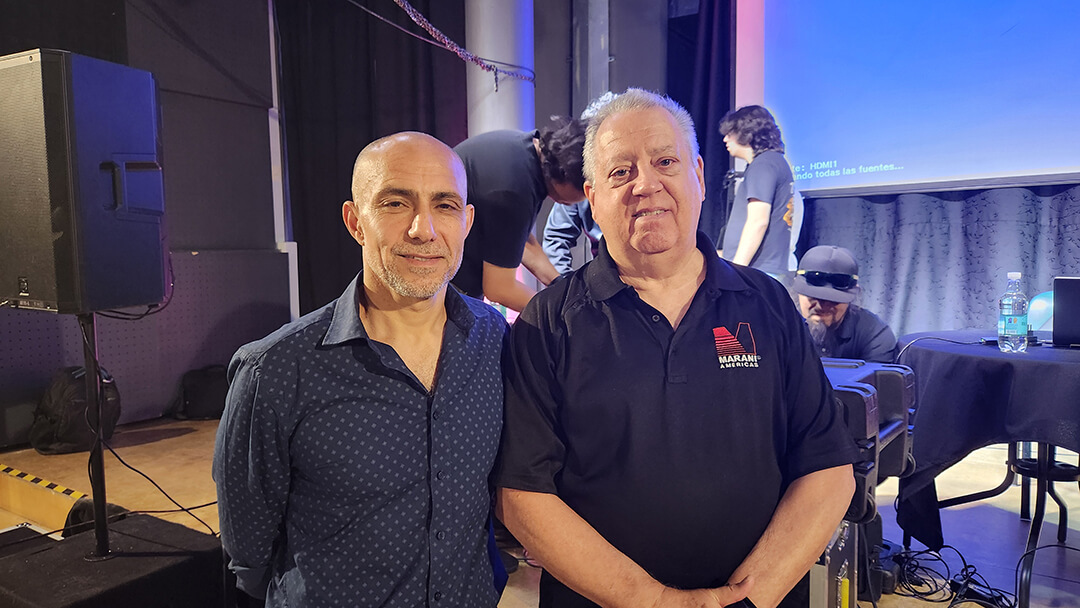 Gilberto Morejón, ingeniero en sonido, y Roberto Muñoz, director de la Escuela, en 10° Encuentro Internacional de Sonido y Música ARCOS.