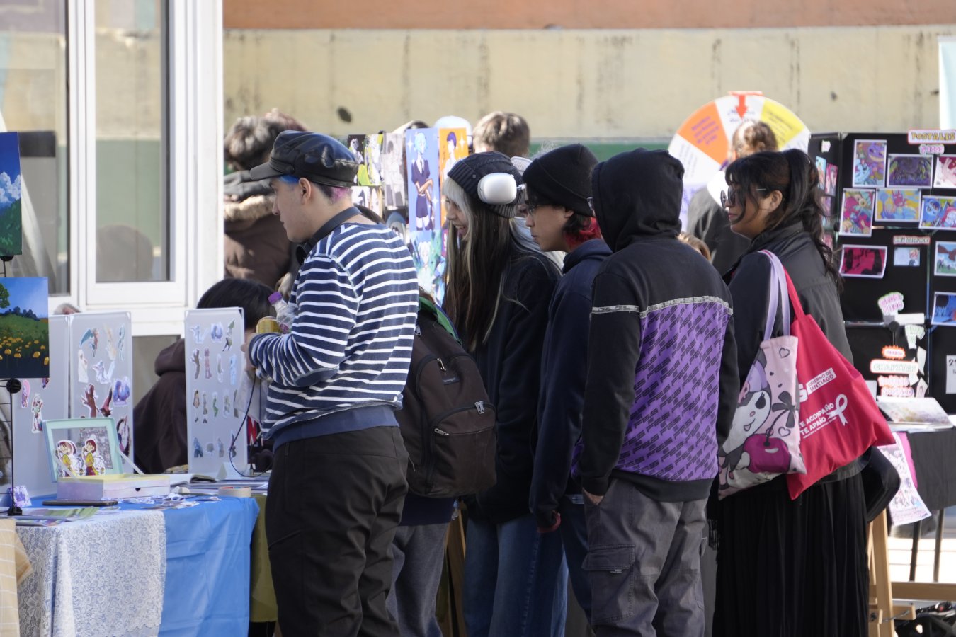 Mes del Orgullo LGBT+ Creativo en I.P. ARCOS, organizado por el departamento de Género y Diversidad. Feria ExpoArte KO.
