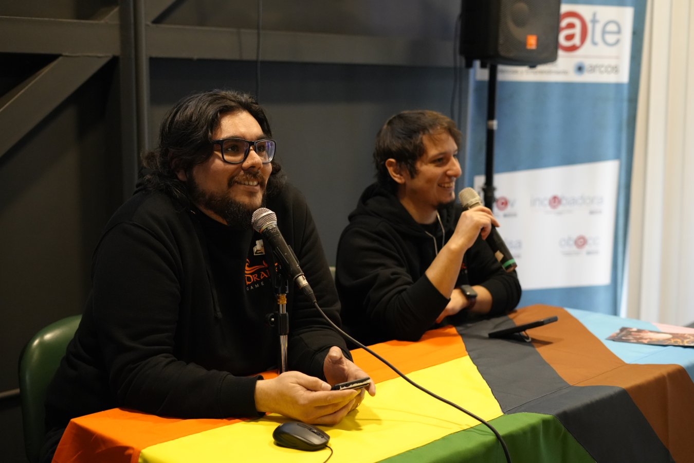 Mes del Orgullo LGBT+ Creativo en I.P. ARCOS, organizado por el departamento de Género y Diversidad. Conversatorio con Drakkar Games.